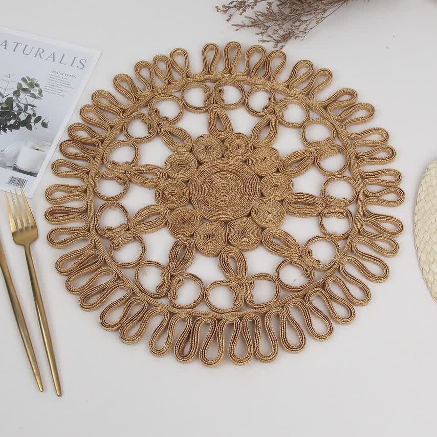 Set de table simple et rond en paille