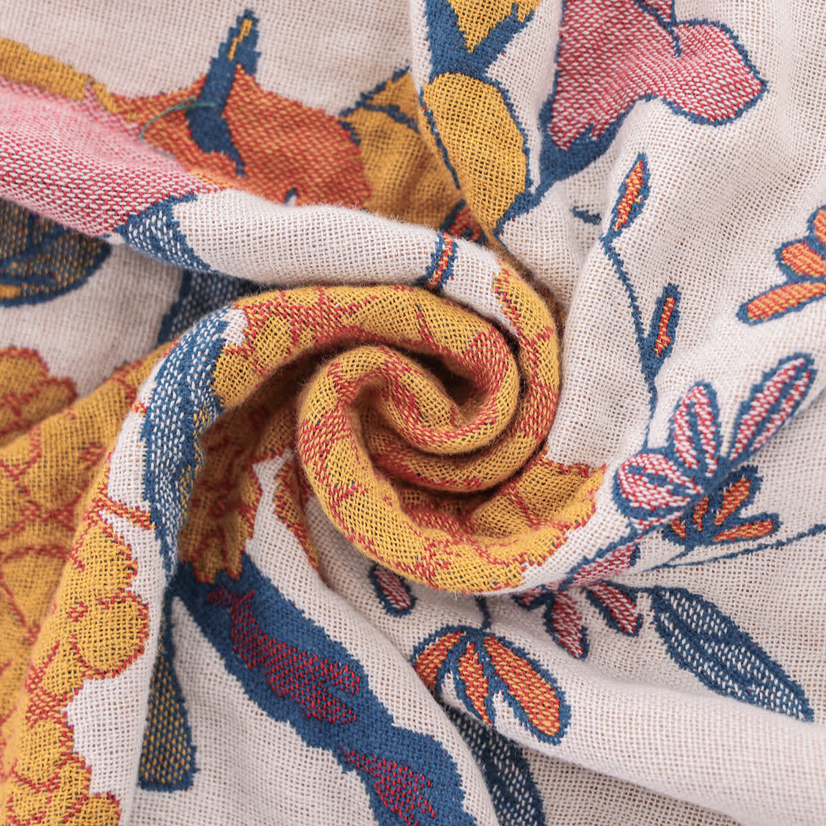 Couette légère en gaze de coton avec fleurs en fleurs