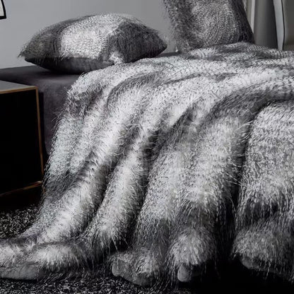Couverture luxueuse en plumes d'autruche dégradées - image 1