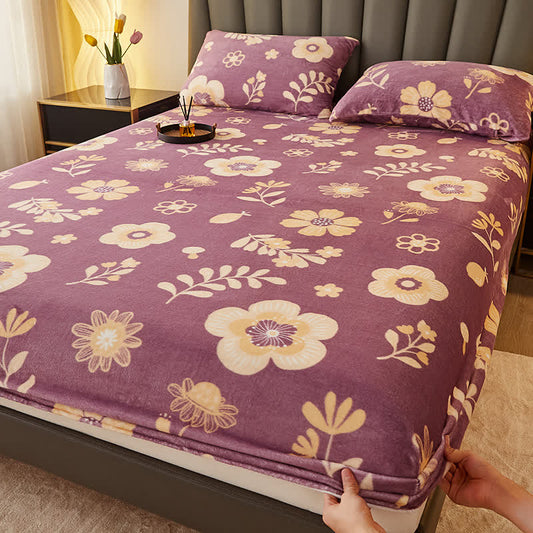 Drap-housse en flanelle douce avec des fleurs en fleurs