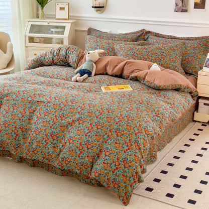 Collection de linge de lit confortable avec un imprimé floral lumineux