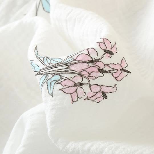 Ensemble pyjama en gaze de coton avec kimono et motif floral