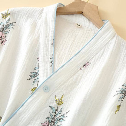 Ensemble pyjama en gaze de coton avec kimono et motif floral
