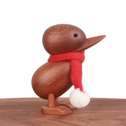 Canard en bois avec écharpe, décoration artisanale