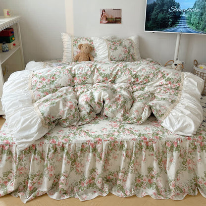 Parure de lit élégante avec jupe de lit à motif floral (4 pièces)
