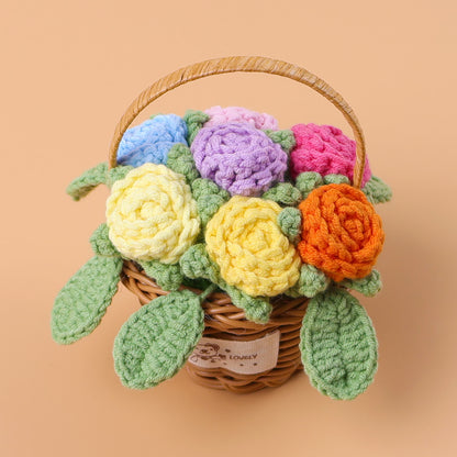 Ornement de panier de fleurs de roses tressées