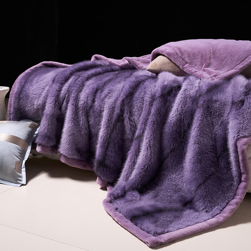 Couverture chaude avec dégradé de couleurs en fausse fourrure