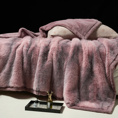 Couverture chaude avec dégradé de couleurs en fausse fourrure
