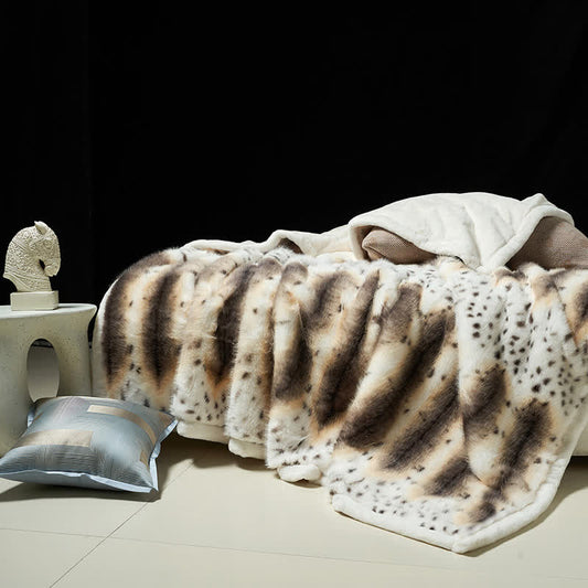 Couverture luxueuse en fausse fourrure à imprimé léopard