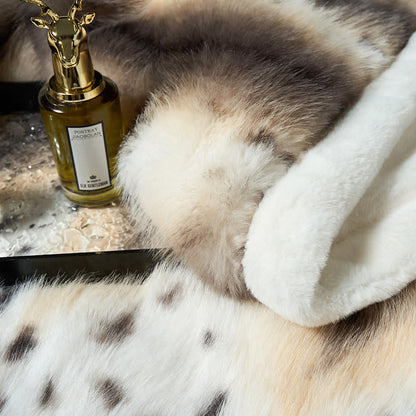 Couverture luxueuse en fausse fourrure à imprimé léopard