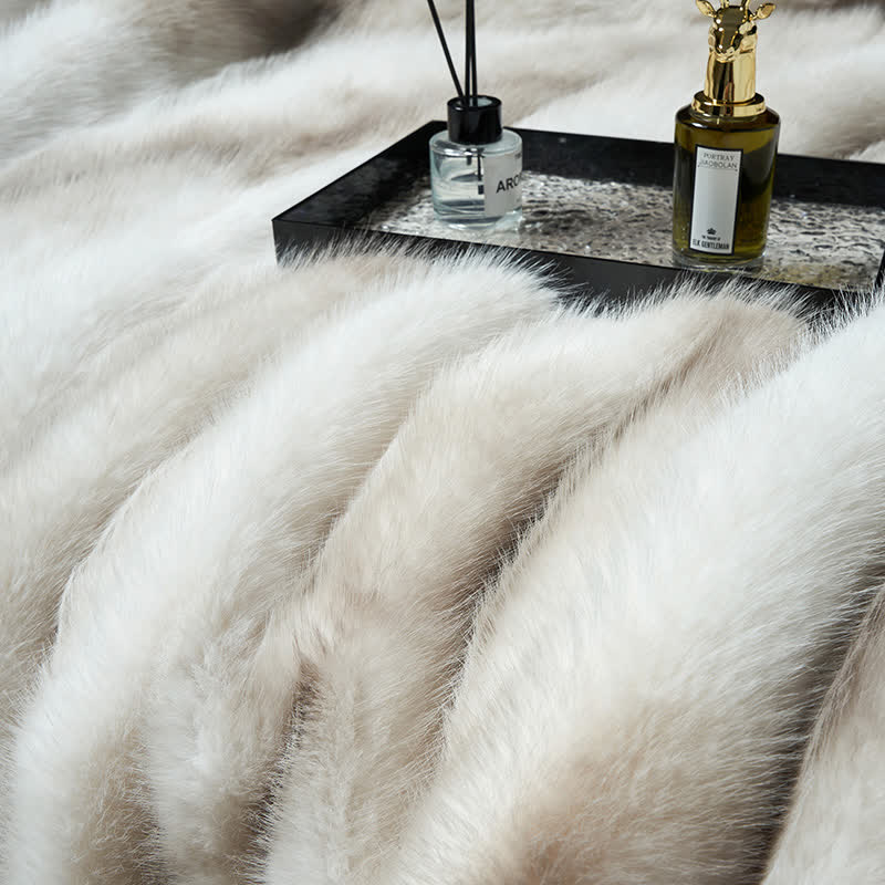 Couverture luxueuse en fausse fourrure à imprimé léopard
