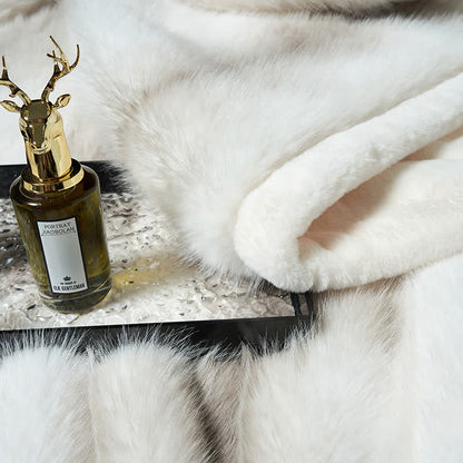 Couverture luxueuse en fausse fourrure à imprimé léopard