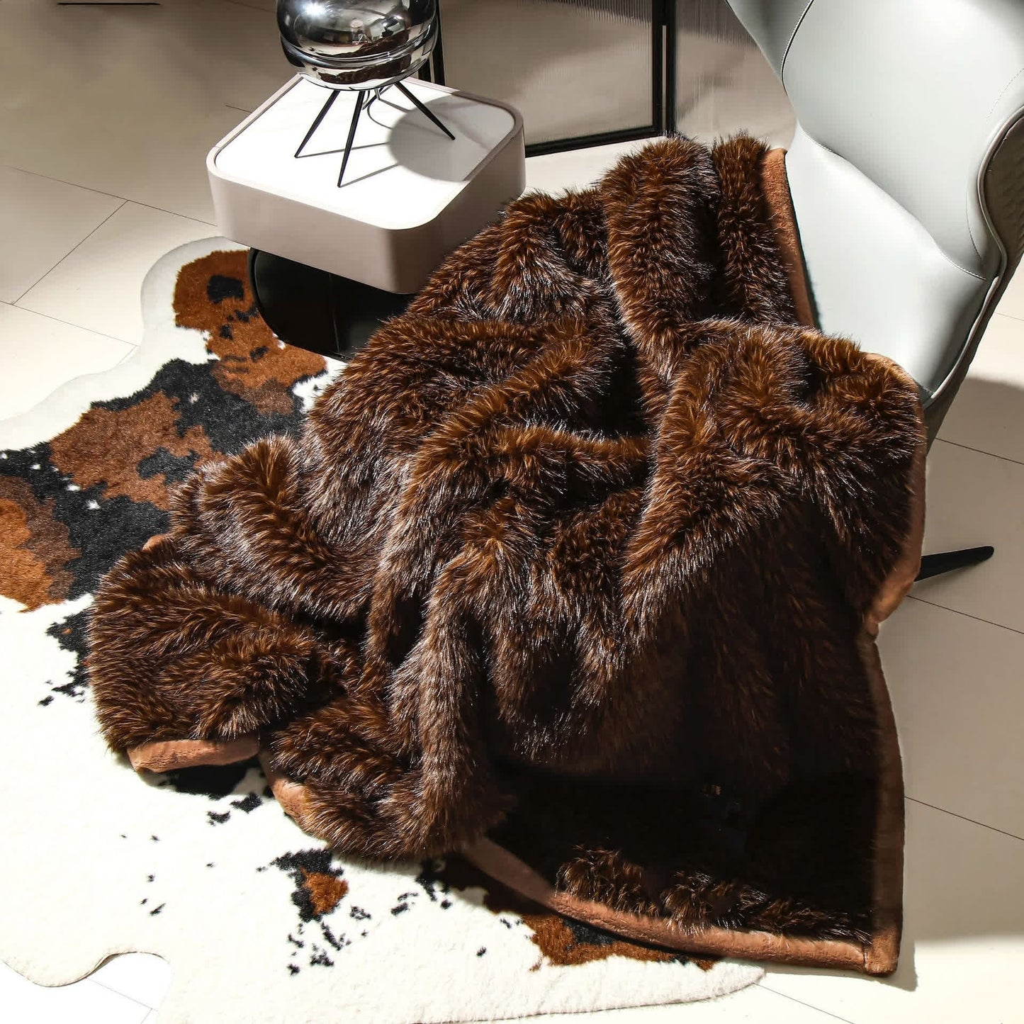 Couverture d'hiver douce et luxueuse en fausse fourrure