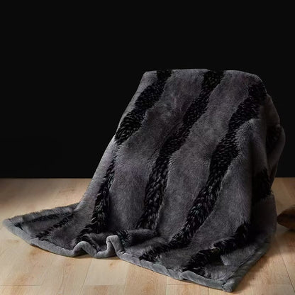 Couverture luxueuse en fausse fourrure pour l'hiver