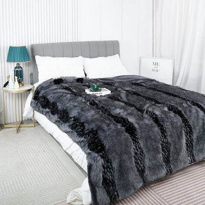Couverture luxueuse en fausse fourrure pour l'hiver