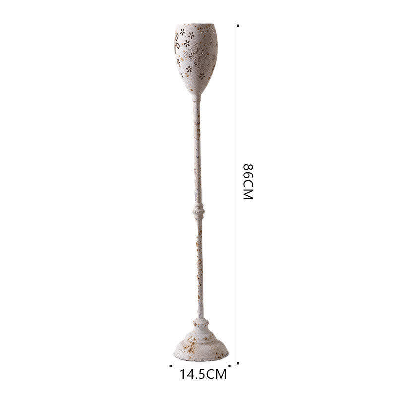 Ornements de chandeliers pour le balcon dans la cour