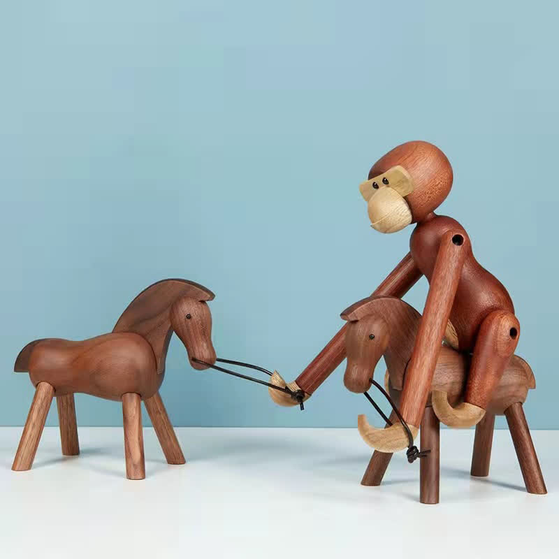 Décoration de cheval de poupée créative en bois massif