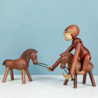 Décoration de cheval de poupée créative en bois massif