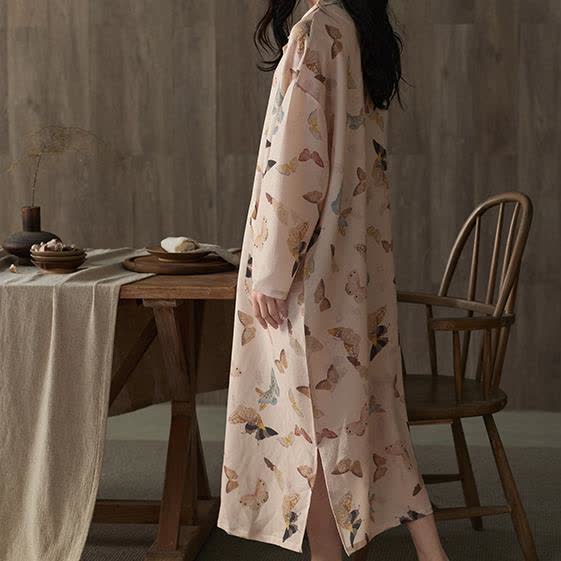 Chemise de nuit longue en gaze de coton à motif papillon