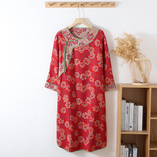 Chemise de nuit légère en gaze de coton à motif jacquard de roses