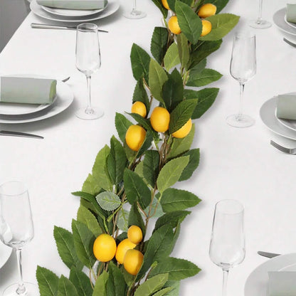 Guirlande de citrons artificiels de style ferme avec verdure luxuriante