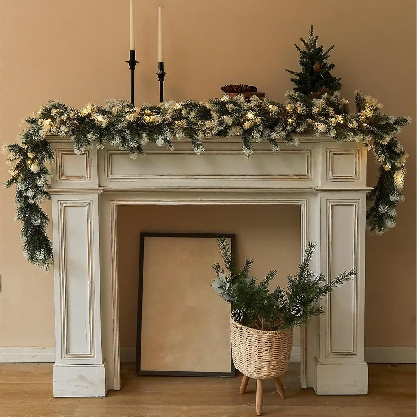 Guirlande de Noël avec aiguilles de pin et dégradé de couleurs