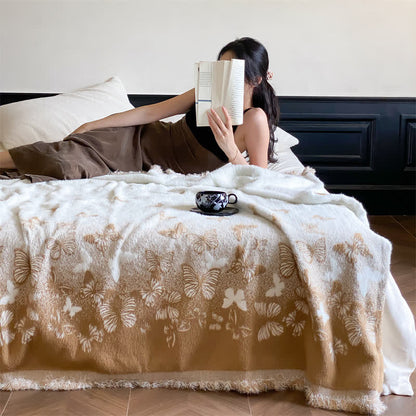 Couverture en fausse fourrure douce avec des papillons