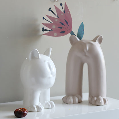 Vase en céramique de couleur crème avec motif de chat