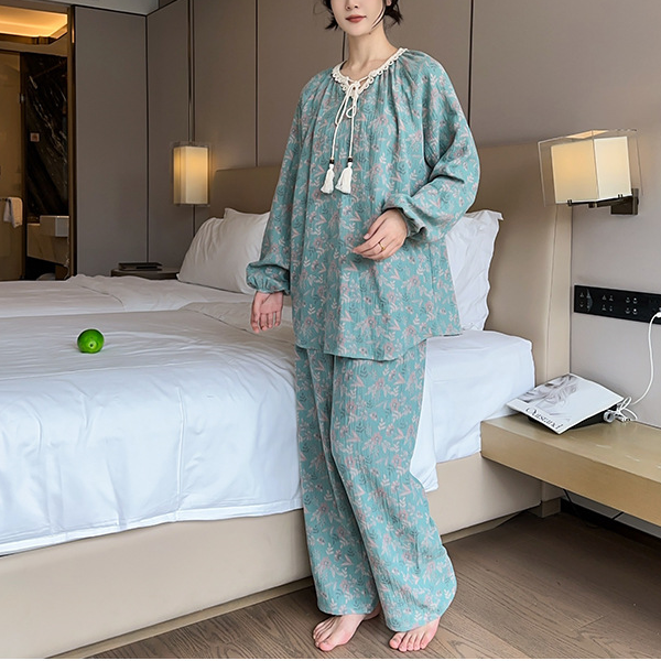 Ensemble pyjama en coton grande taille avec décolleté en dentelle