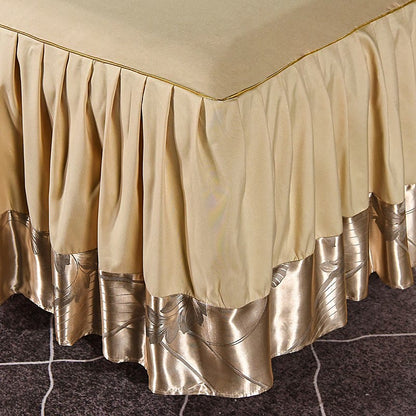 Parure de lit avec jupe de lit en satin et feuilles de ginkgo (4 pièces)