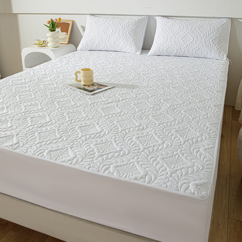 Drap-housse imperméable, uni et matelassé