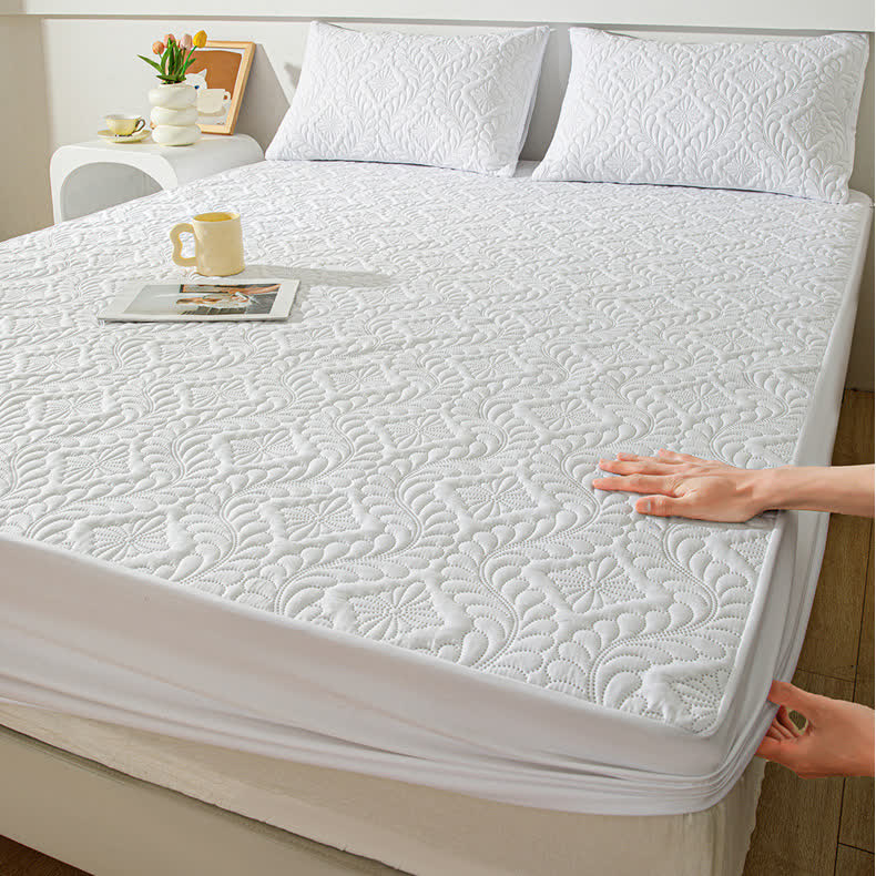 Drap-housse imperméable, uni et matelassé
