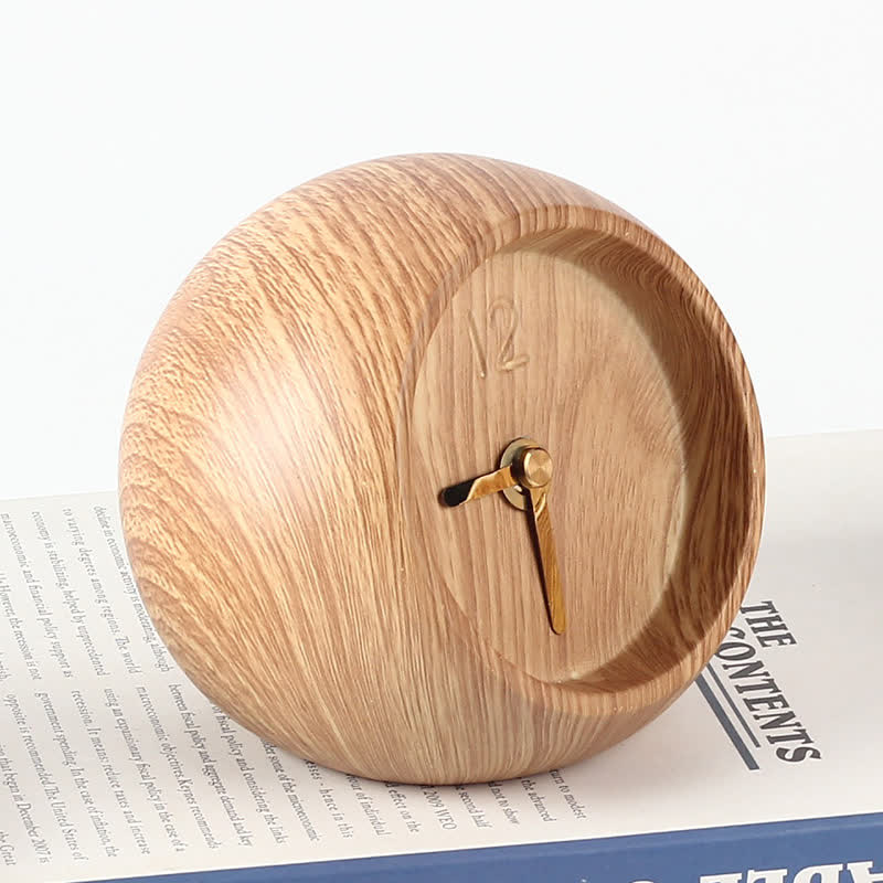 Ornement d'horloge créatif avec grain de bois