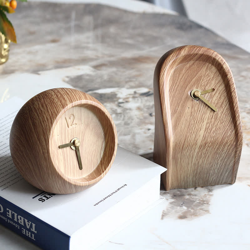 Ornement d'horloge créatif avec grain de bois