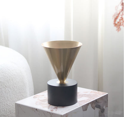 Ornements de vase créatifs en forme de trompette