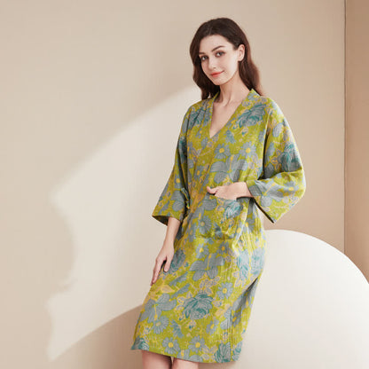 Peignoir absorbant en gaze de coton au style floral
