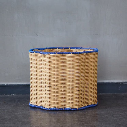 Panier de rangement en rotin simple fait à la main