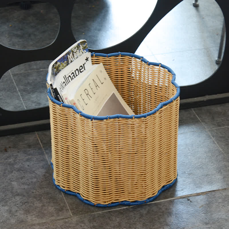 Panier de rangement en rotin simple fait à la main
