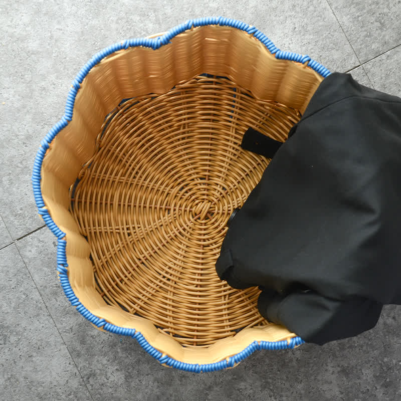 Panier de rangement en rotin simple fait à la main