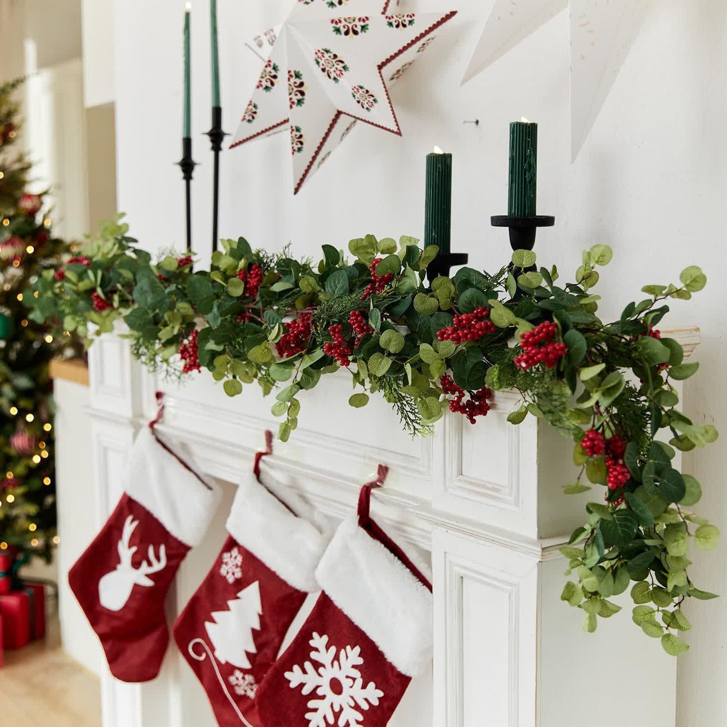 Décorations de Noël en bois de pin avec verdure artificielle