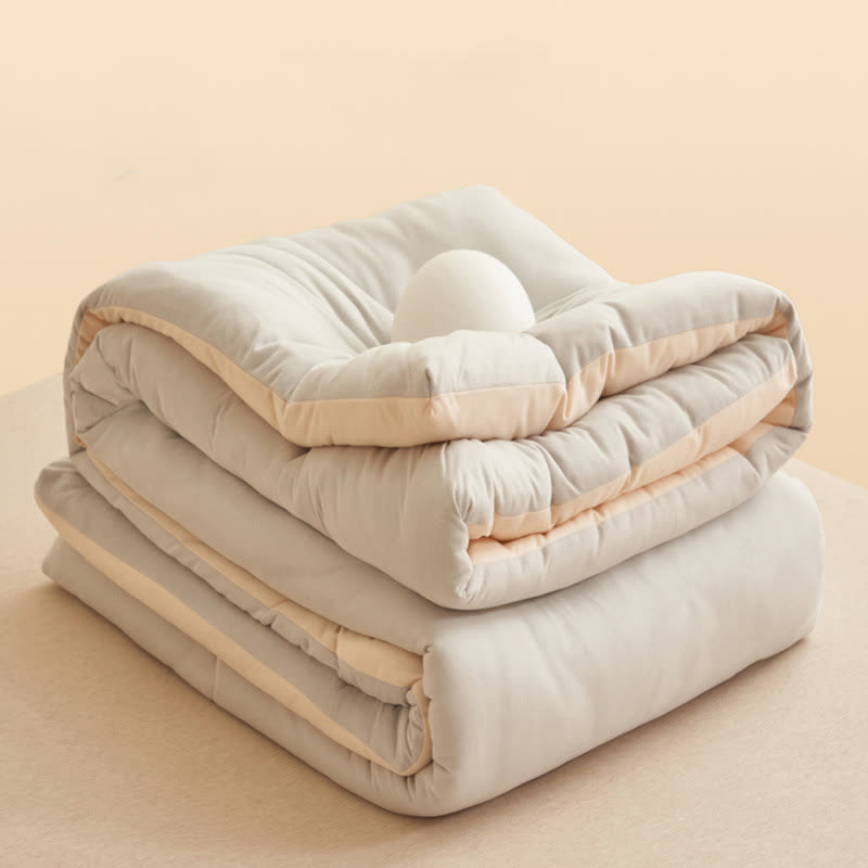 Couette chaude et moelleuse au style simple