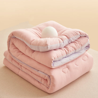 Couette chaude et moelleuse au style simple