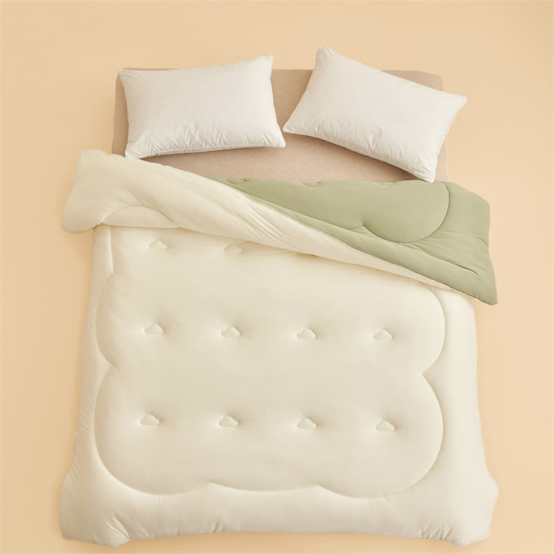 Couette chaude et moelleuse au style simple