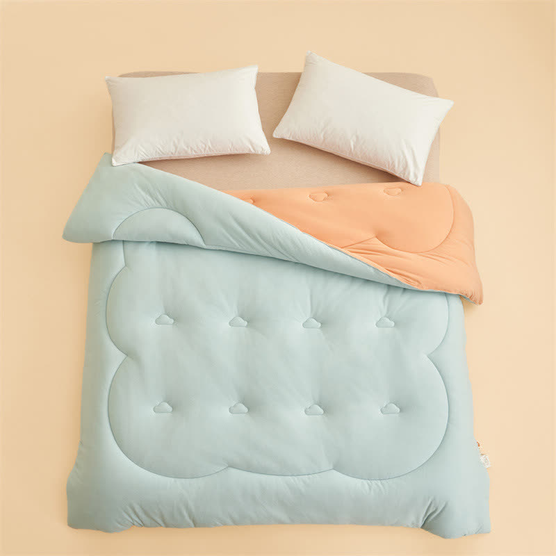 Couette chaude et moelleuse au style simple