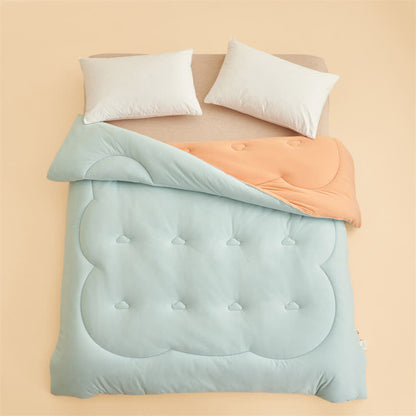 Couette chaude et moelleuse au style simple