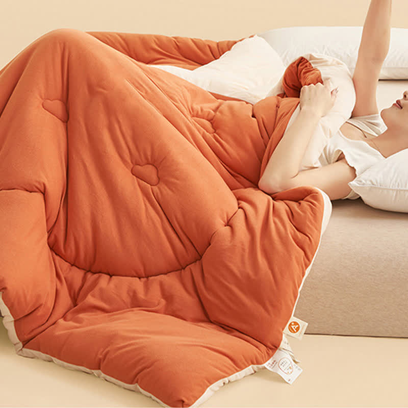 Couette chaude et moelleuse au style simple
