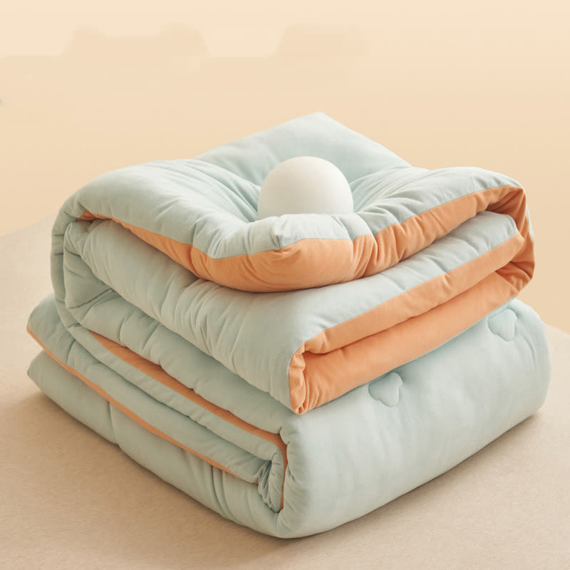 Couette chaude et moelleuse au style simple