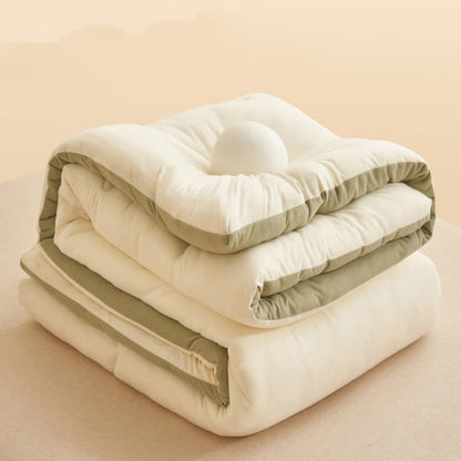 Couette chaude et moelleuse au style simple