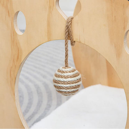 Maison pour chat en bois en forme de capsule spatiale