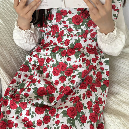 Tablier d'artiste à motif de roses pastorales